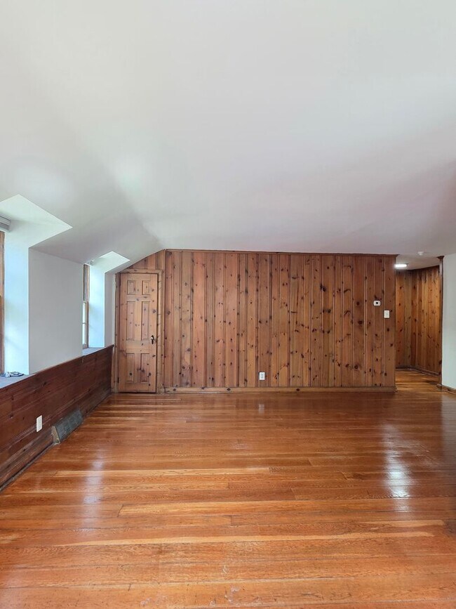 Building Photo - 2920 Woodpipe Ln