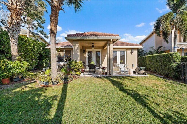 Building Photo - 6024 SE Crooked Oak Ave