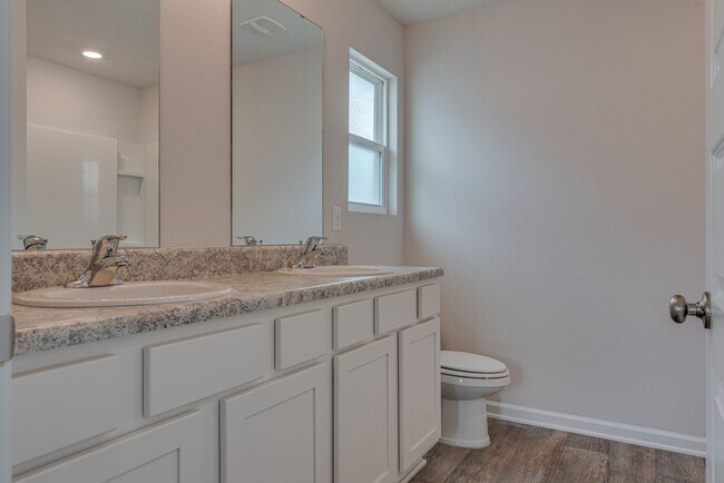 Building Photo - 5797 Guinevere Ln