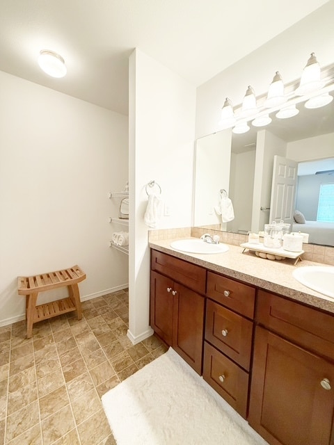 Building Photo - 275 NE Miramar Cir