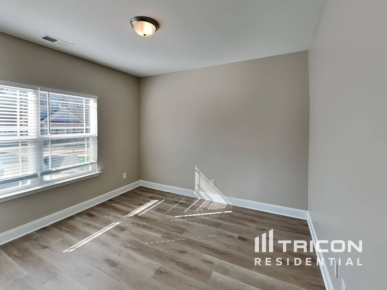 Building Photo - 124 Auxley Ct