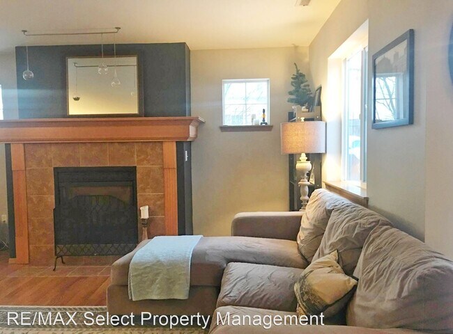 Building Photo - 3 br, 2.5 bath House - 304 Kirkland Ave SE