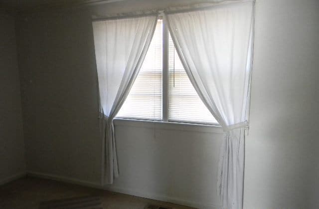 Building Photo - 1124 Edgar-A