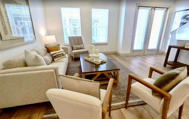 Building Photo - 4700 W Spring Creek Pkwy