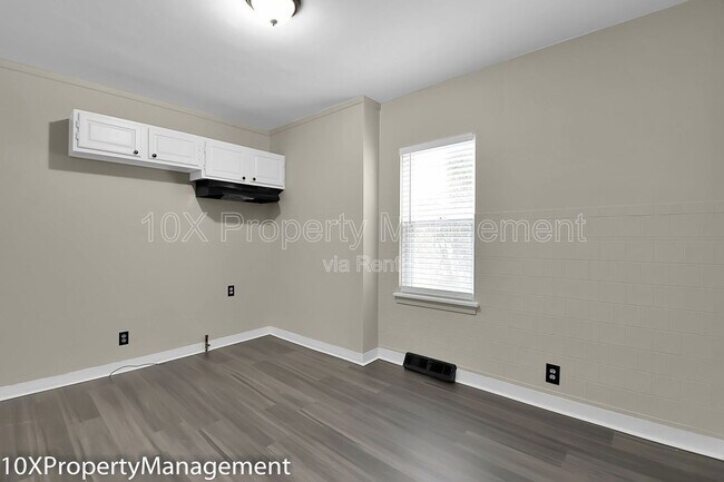 Building Photo - 849 Ruby Ave