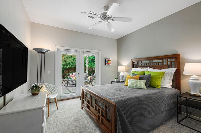 Building Photo - 7 Florentina Dr