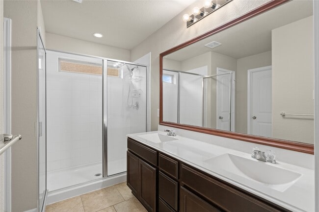 Building Photo - 3215 McDonough Way