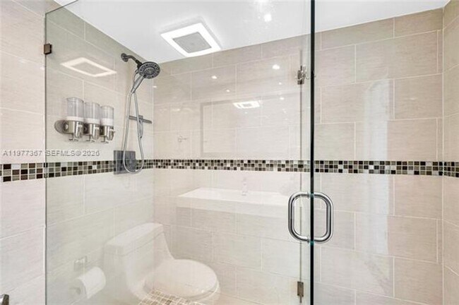 Building Photo - 6770 Indian Creek Dr