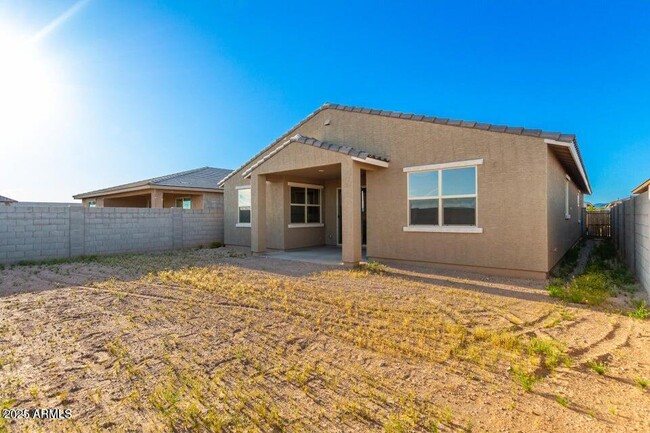 Building Photo - 16035 W El Cortez Pl