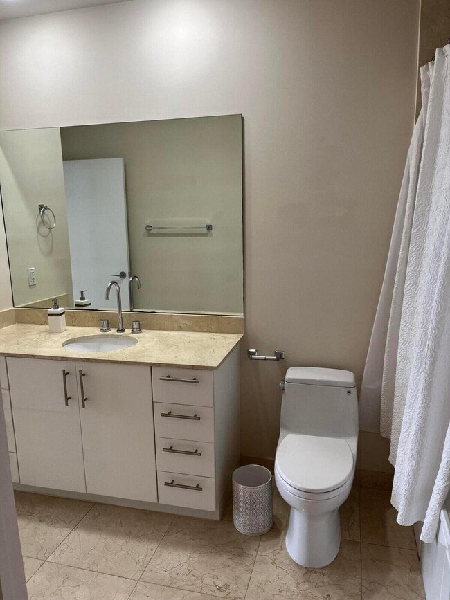 Building Photo - 550 Okeechobee Blvd