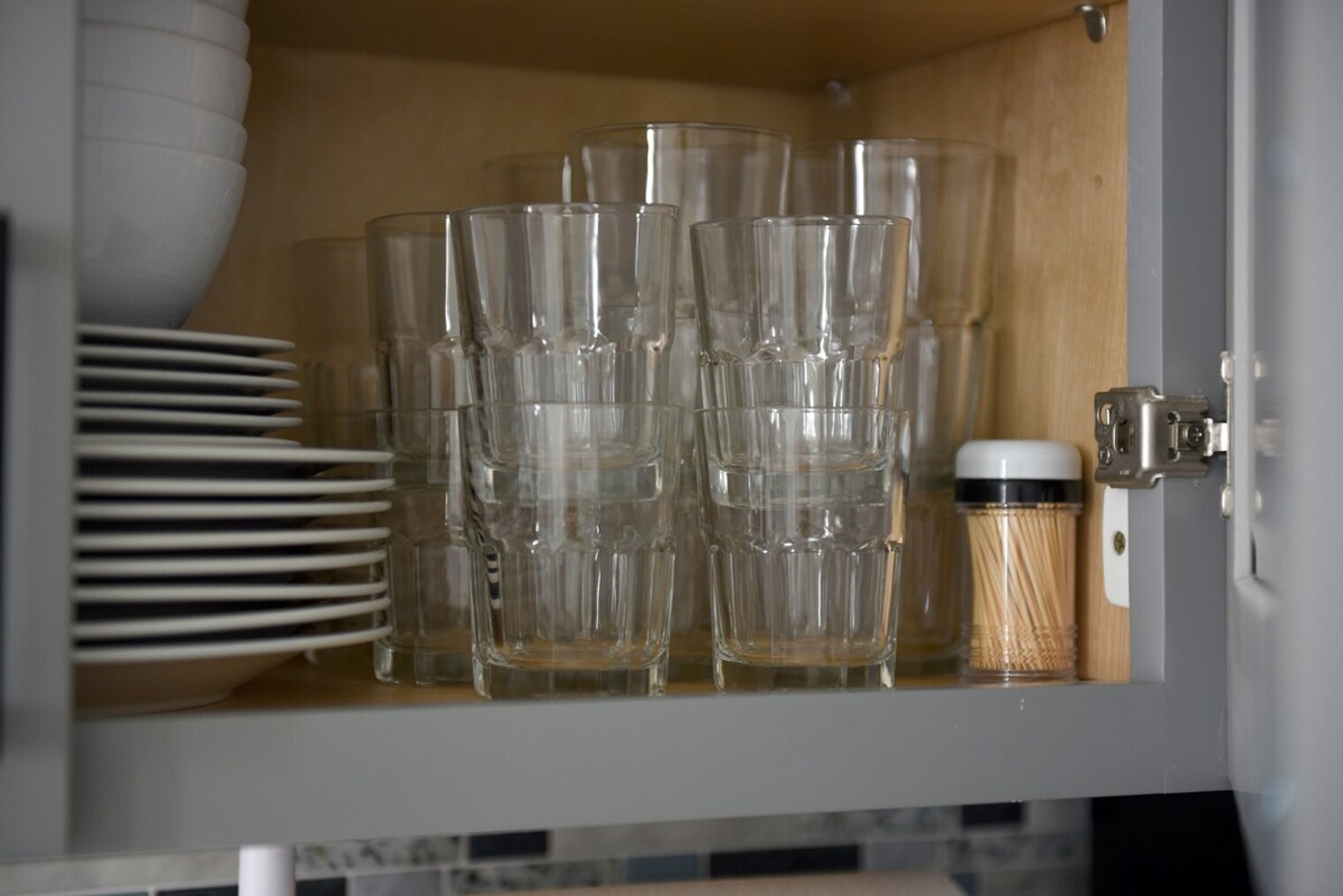 Building Photo - 444 Oneida St