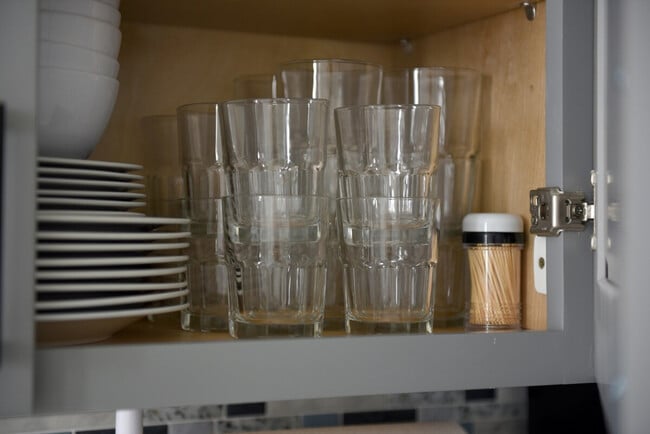 Building Photo - 444 Oneida St