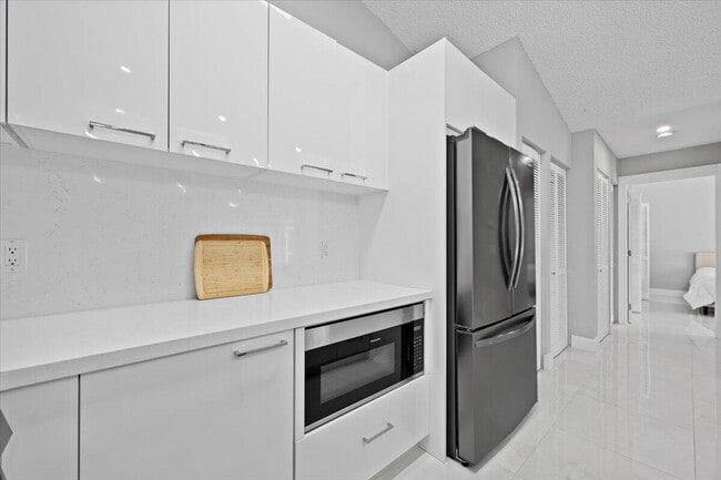 Building Photo - 1329 Periwinkle Pl
