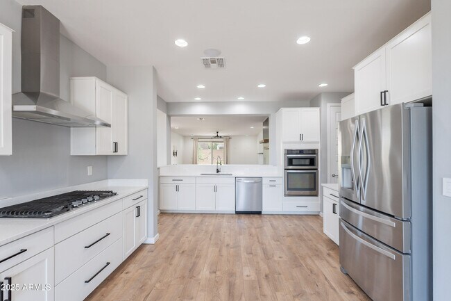 Building Photo - 9570 W Whispering Wind Dr