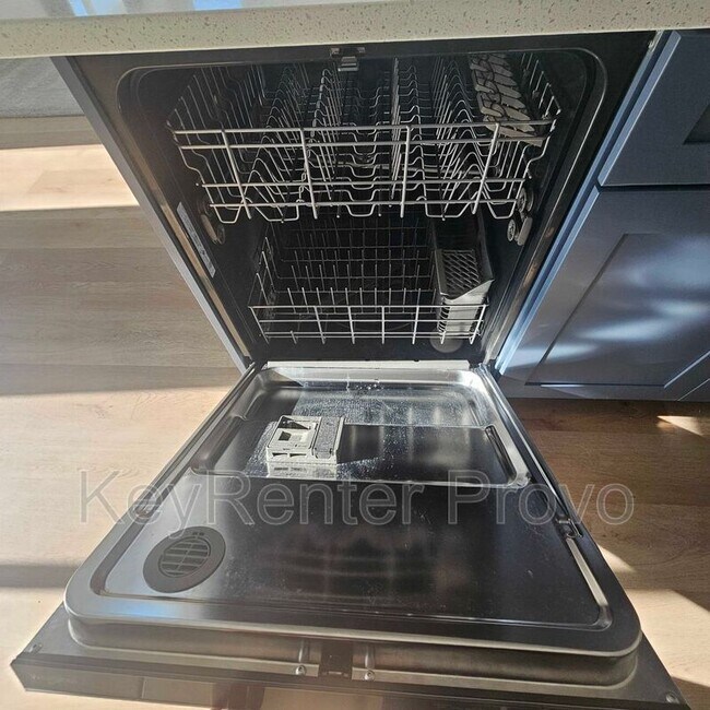 Building Photo - 1297 Dawes Wy