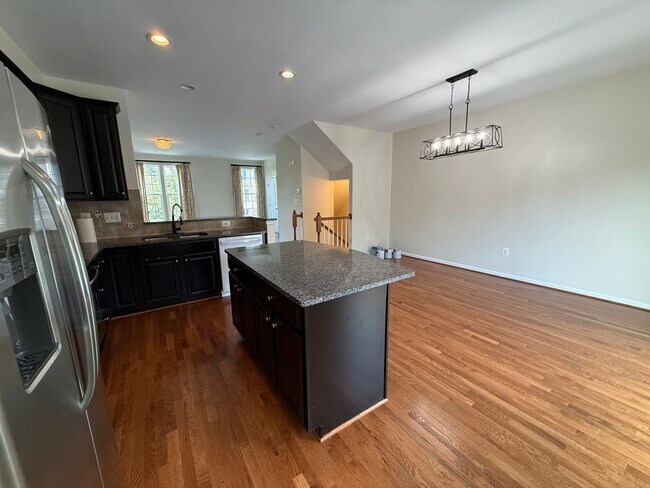 Building Photo - 2177 Whispering Hollow Ln