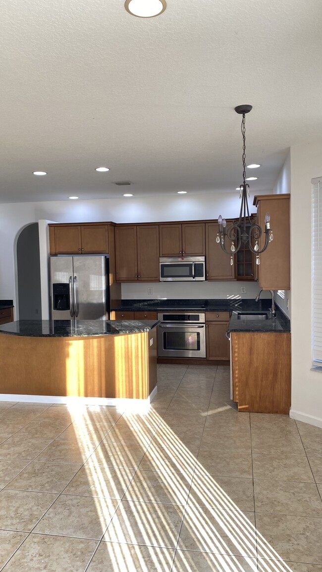 Building Photo - 9814 Shepard Pl