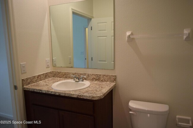 Building Photo - 620 Remington Green Dr SE