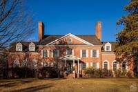 Building Photo - 147 Rock City Rd