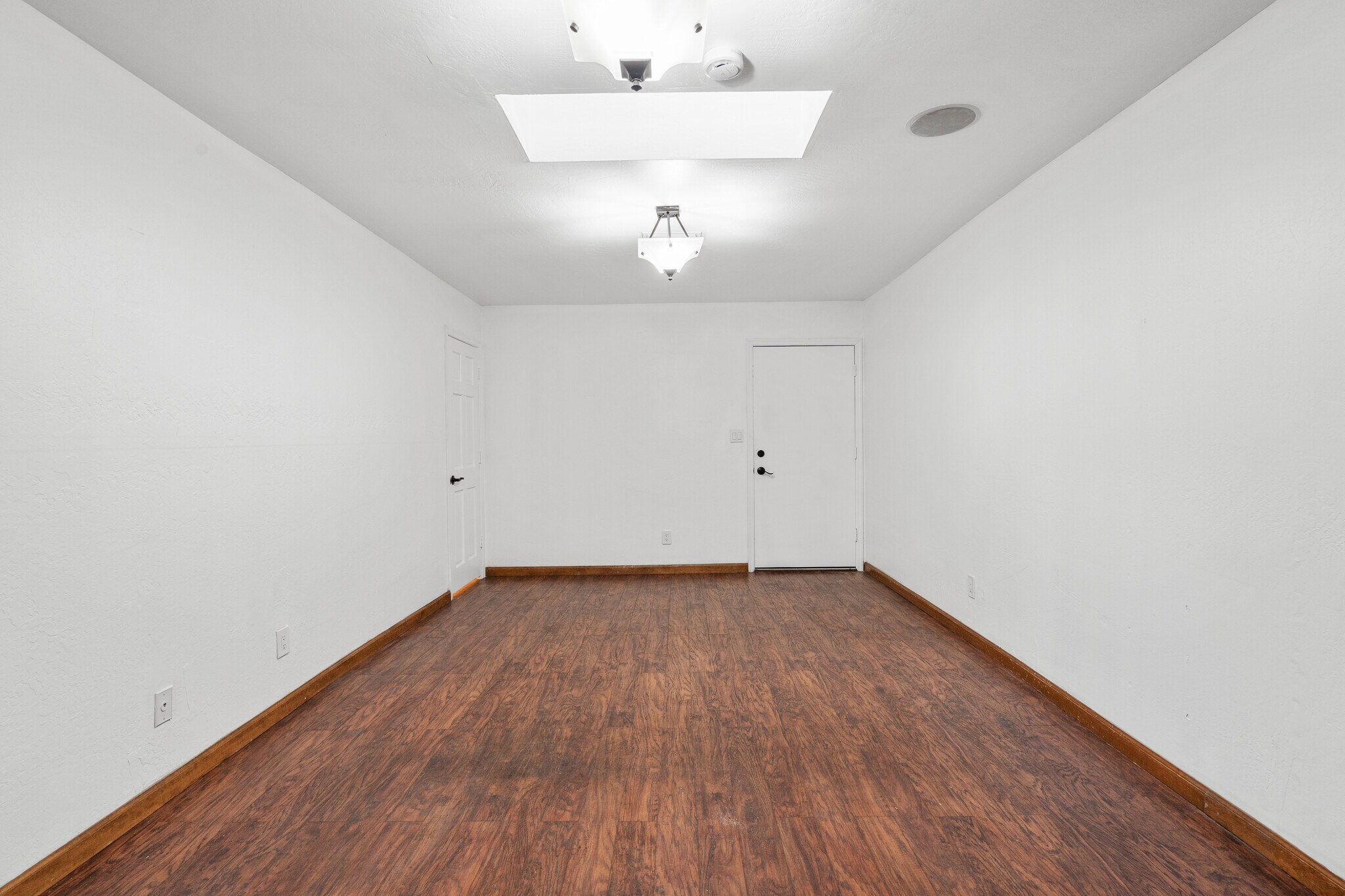 Building Photo - 3319 E Indian School Rd