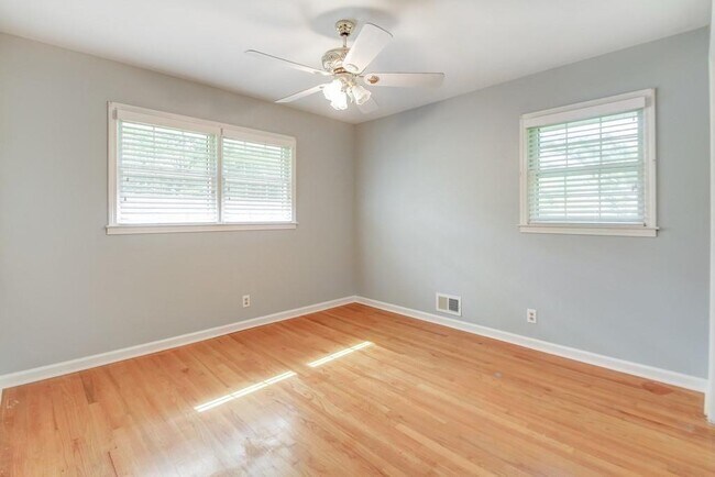 Building Photo - 3907 Jerusalem Ct