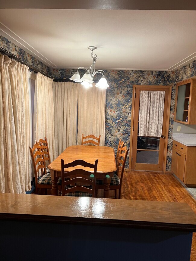 Dining Room - 2613 Meridian Dr