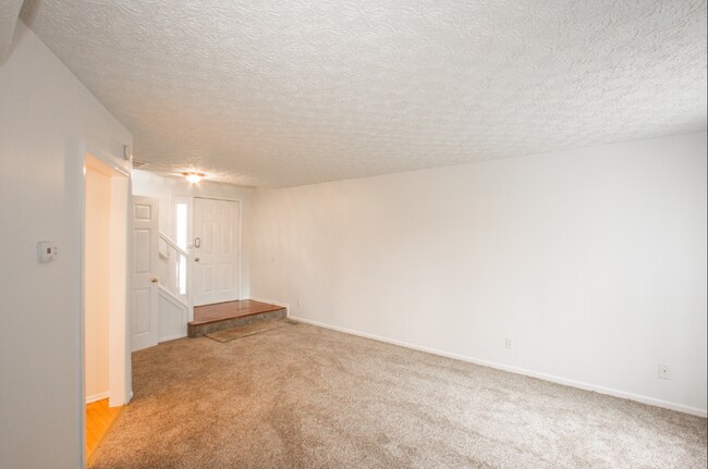 Building Photo - 1838 Keystone Lakes Dr