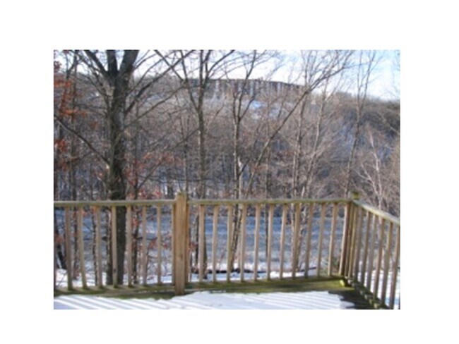 Building Photo - 444 Plantation St