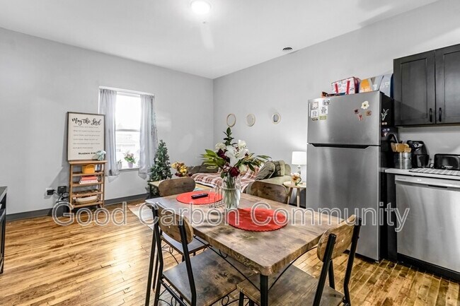 Building Photo - 30 Water St