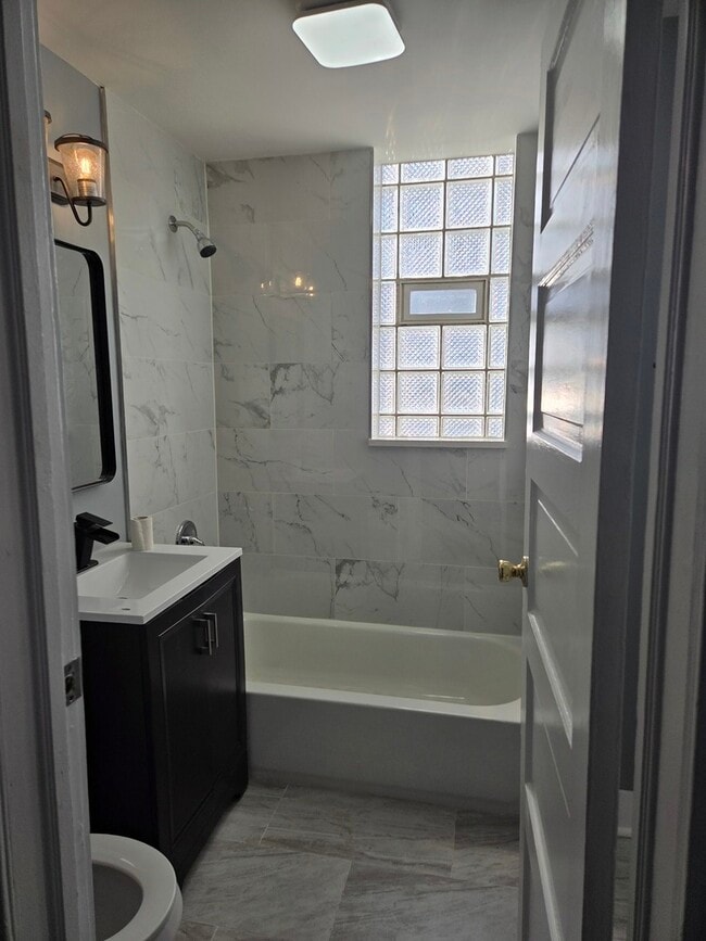 Building Photo - 1452 W 62nd St