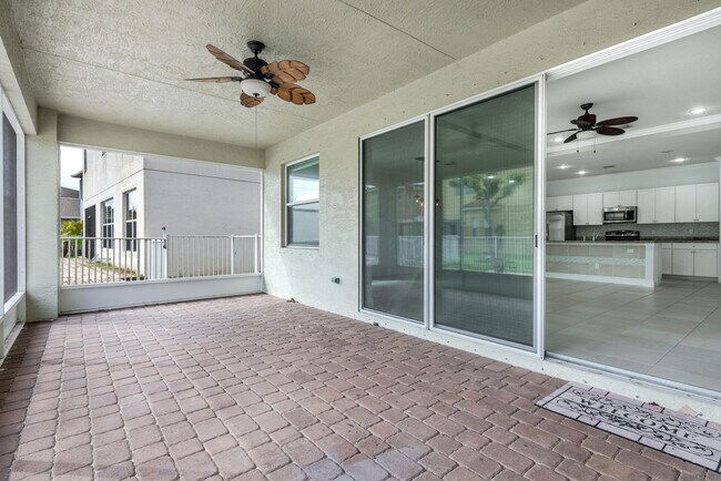 Building Photo - 1367 NW Leonardo Cir
