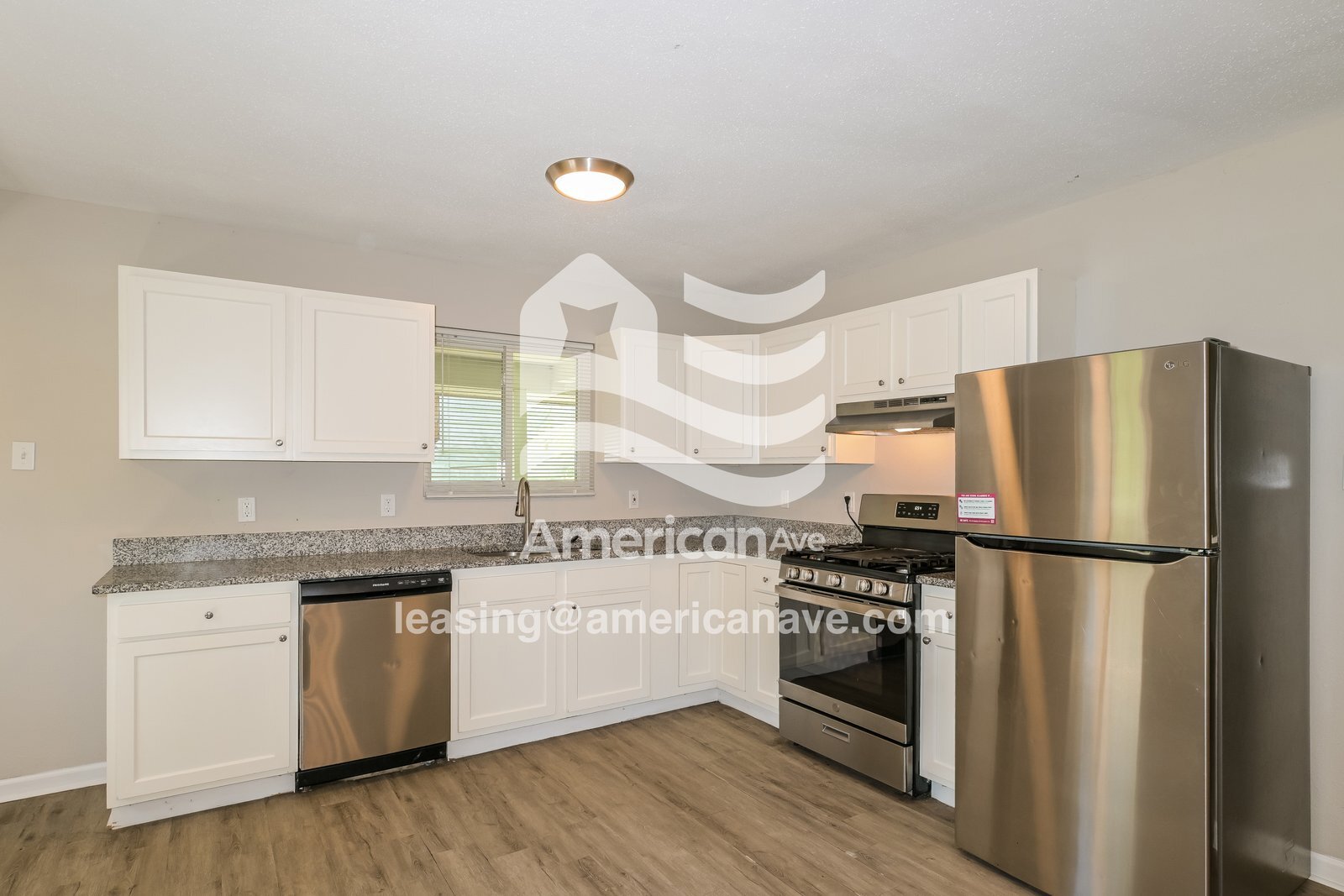 Building Photo - 10156 Ventura Dr