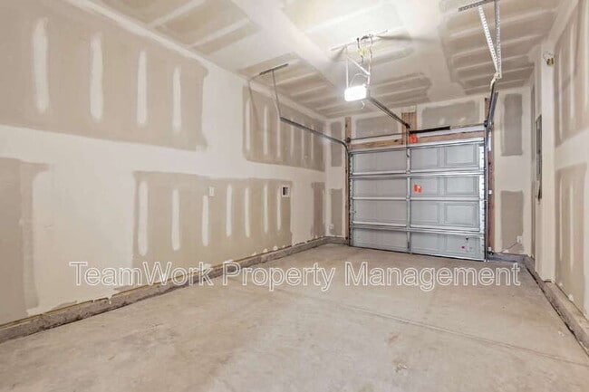 Building Photo - 7926 Triggerfish Way