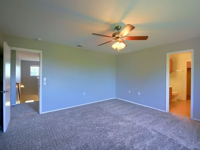 Building Photo - 9109 Indigo Sky Dr