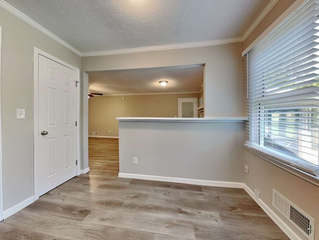 Building Photo - 4620 Shannondale Ln