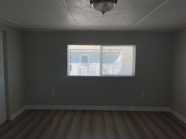 Building Photo - Nice Home For Rent