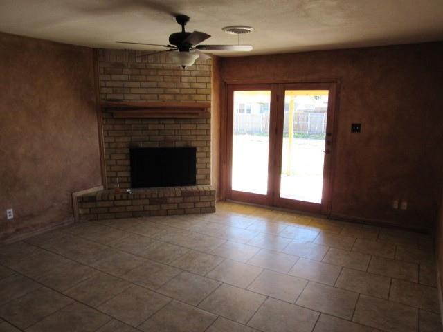 Building Photo - 5333 Benbrook St