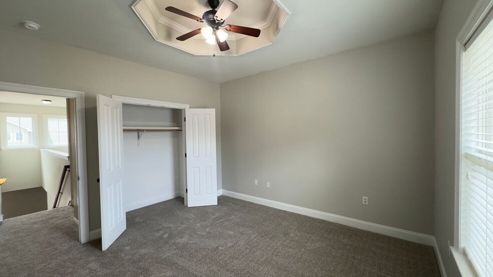 Building Photo - 12334 Village Maison Dr