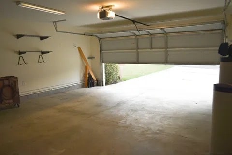 Building Photo - 118 Royal Pine Dr