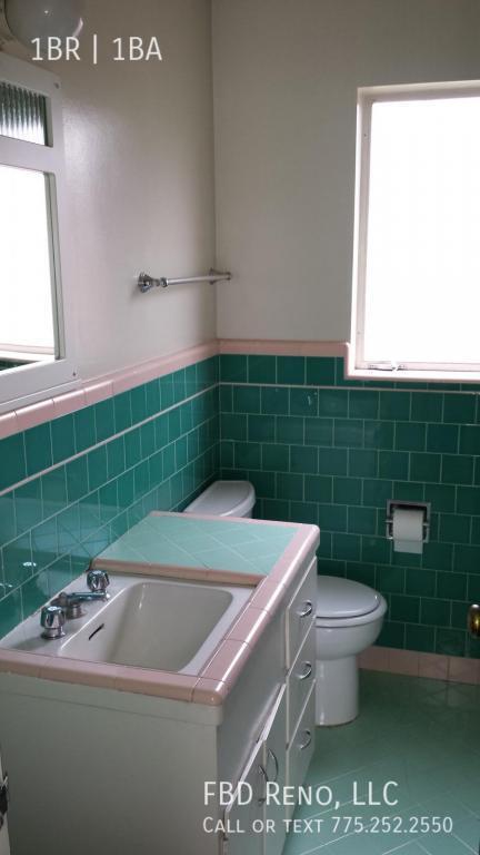 Building Photo - 115 Martin St