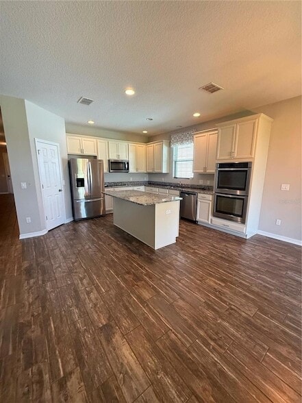 Building Photo - 14637 Maple Arch Ln