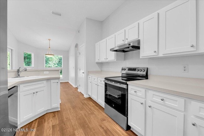 Building Photo - 1600 Rustling Dr