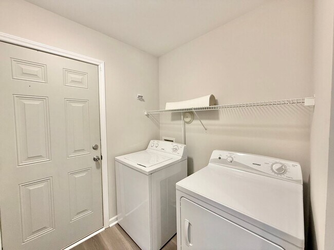 Building Photo - Newly Updated 3BD, 2.5BA Raleigh Home with a 1-Car Attached Garage in an HOA Community with Ameni...