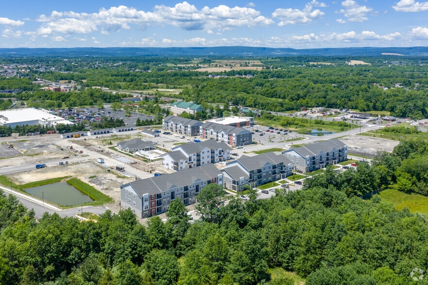 Aerial Photo - Reserve at Rock Creek