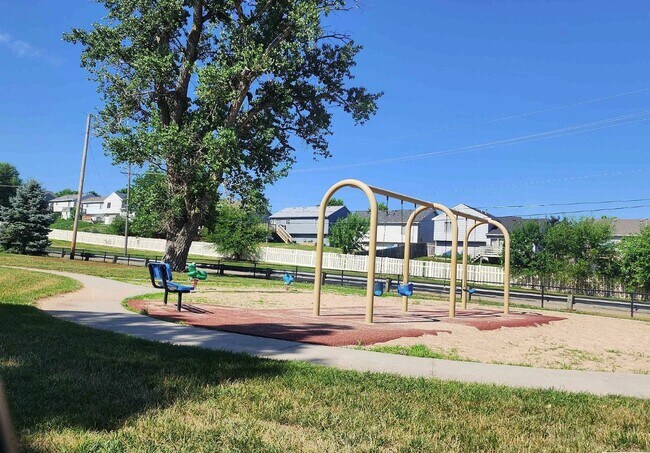 Building Photo - 7910 Redick Ave