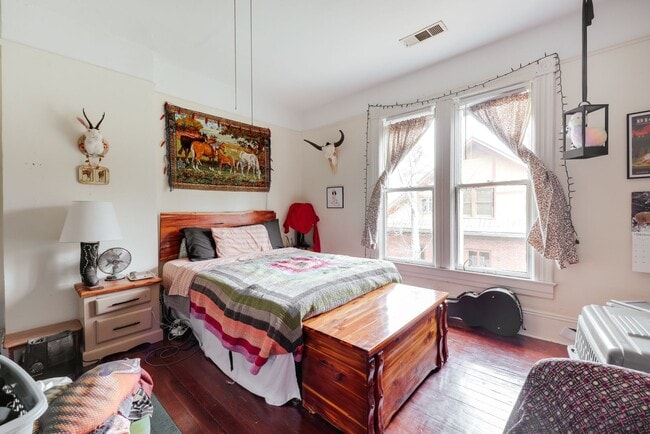 Building Photo - 295 Oglethorpe Ave