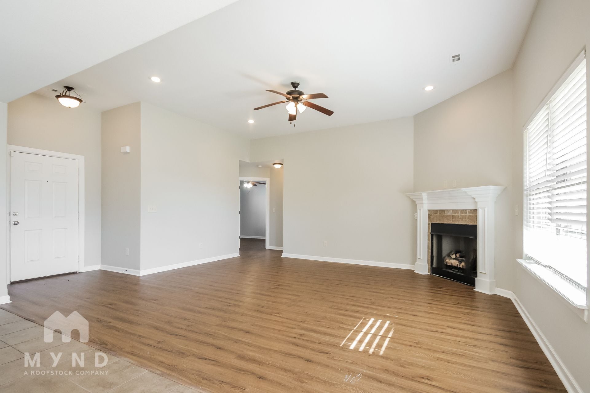 Building Photo - 430 Capri St