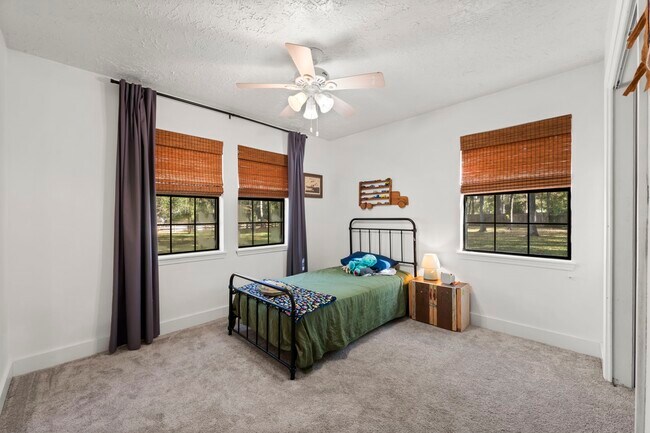 Building Photo - 8623 Miller Rd