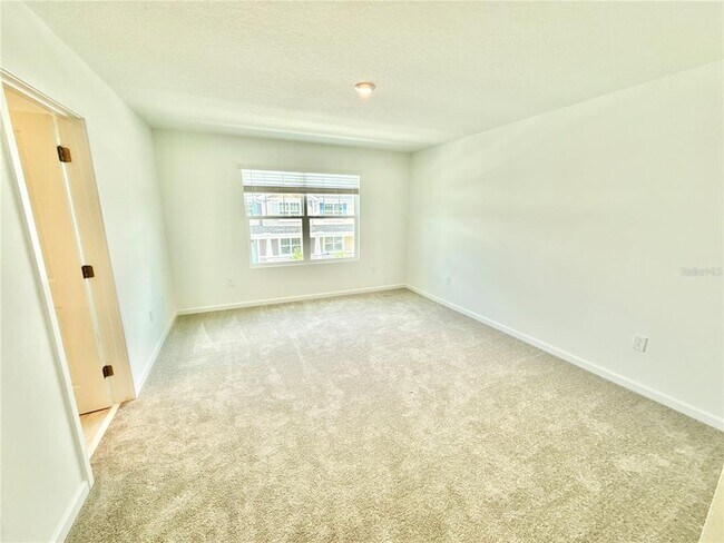 Building Photo - 1315 Tarflower Dr