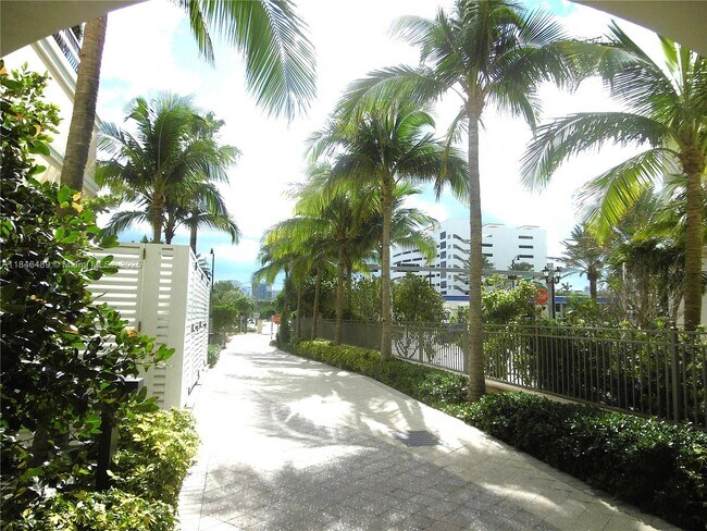 Building Photo - 17800 Atlantic Blvd